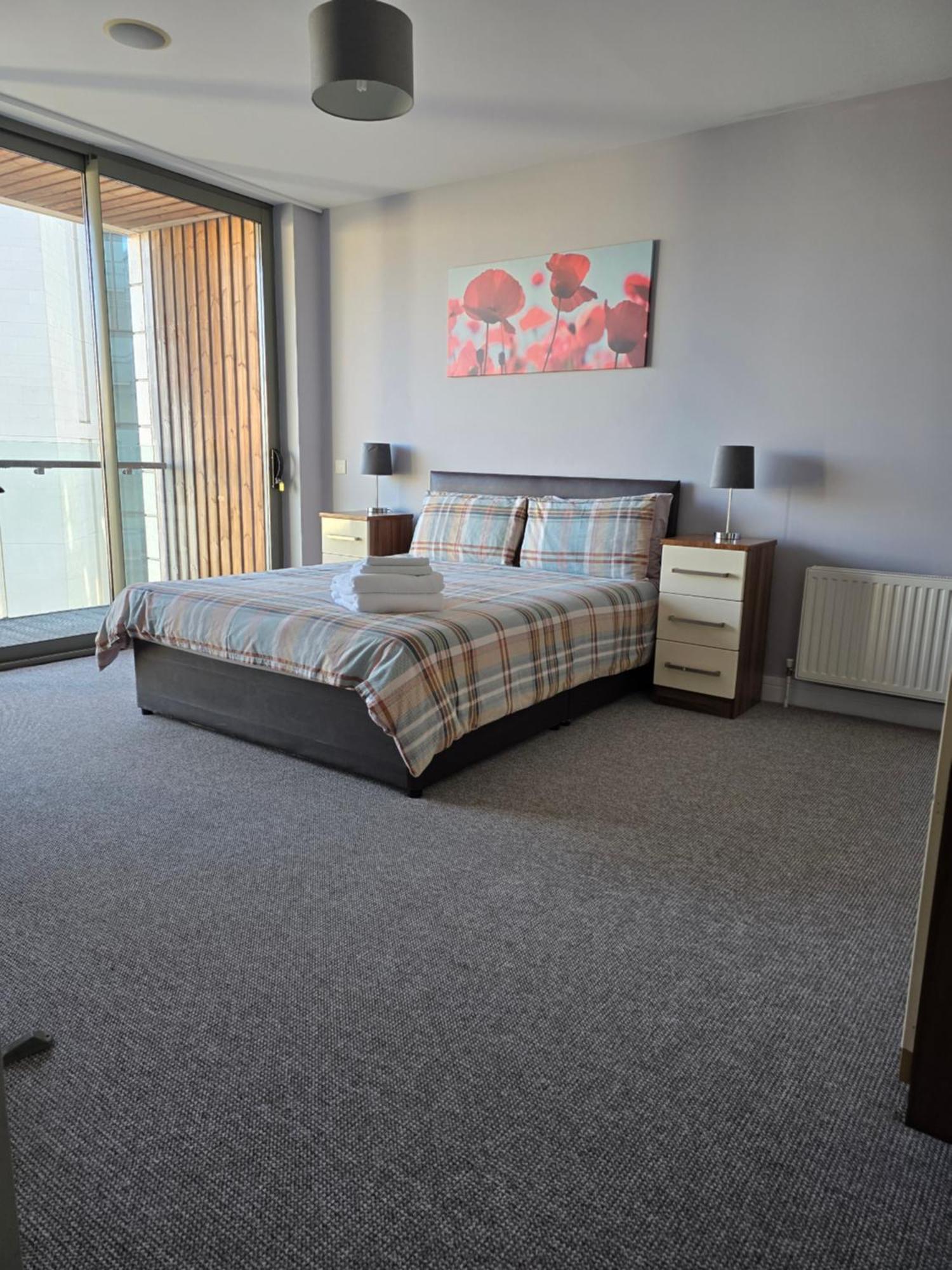 Benji & Milos Apartments Belfast Exteriör bild